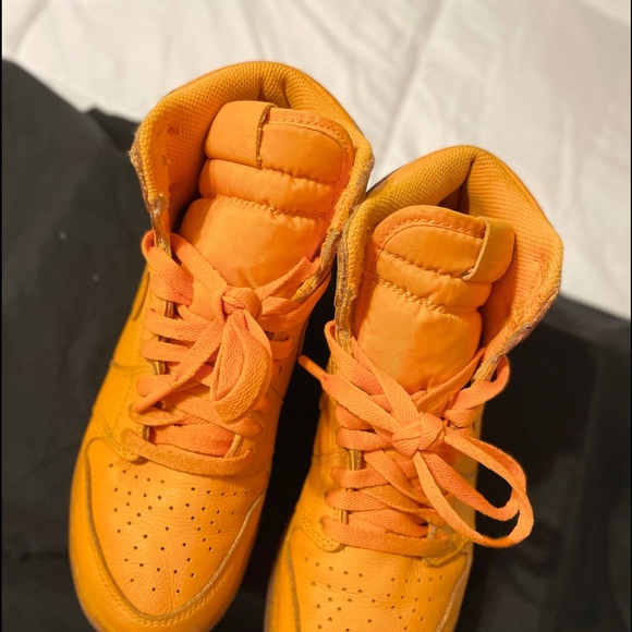 Nike Air Jordan Orange Gatorade 1 Retro sneakers - Picture 3 of 8